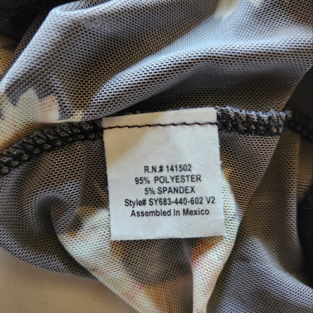 Cloud Dancer Sunflower Mesh Crop Top ( Small ) - Picture 6 of 7